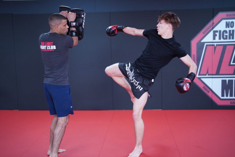 Kickboxen Böblingen,Thaiboxen,Muay Thai,Thaiboxen Böblingen,kickboxen in der nähe,Kickboxtraining